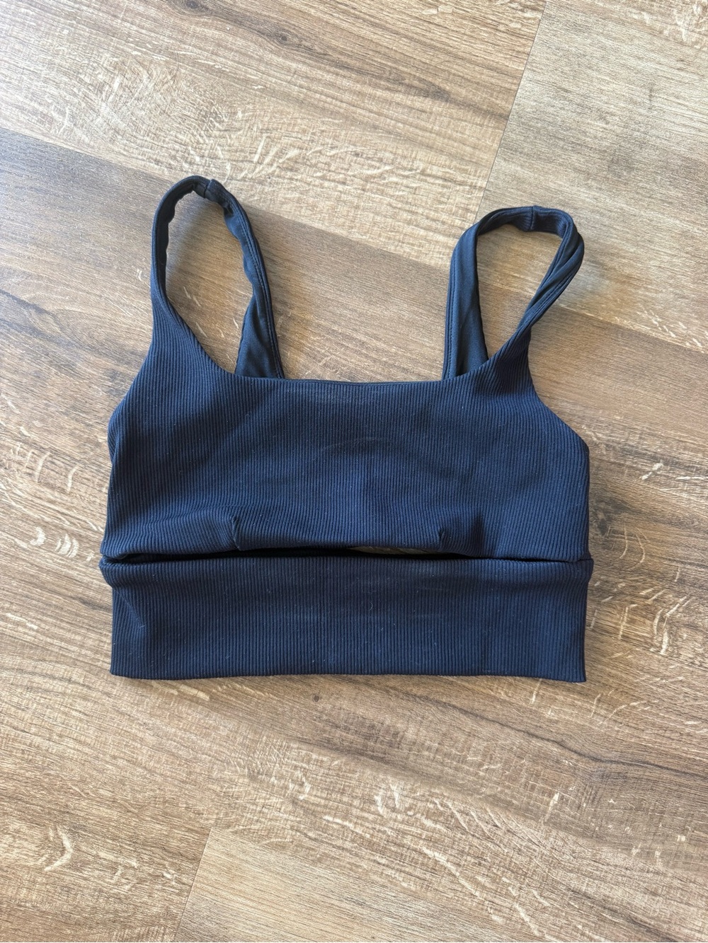 ALO Slit Bra - Black